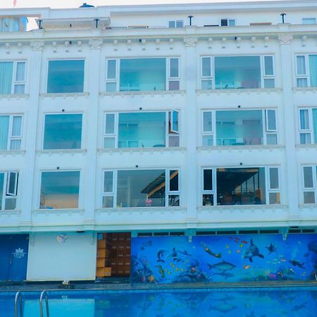 Lotus Club Boutique Hotel カトマンズ エクステリア 写真